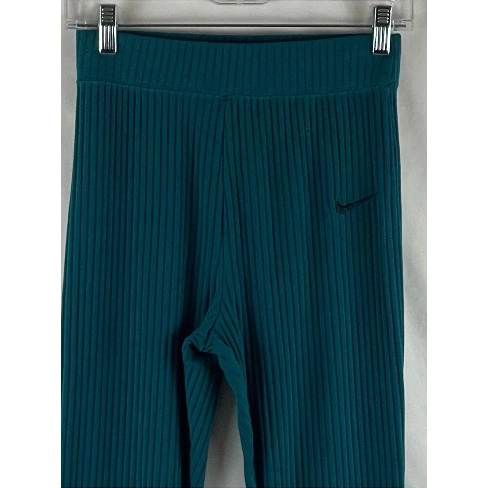 NIKE Turquoise Ribbed Flare Athletic Yoga Pants NWOT Size S